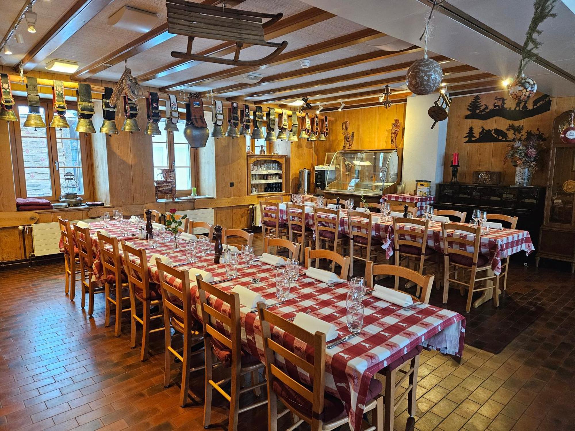 Hotel Restaurant Du Marchairuz Le Brassus Extérieur photo
