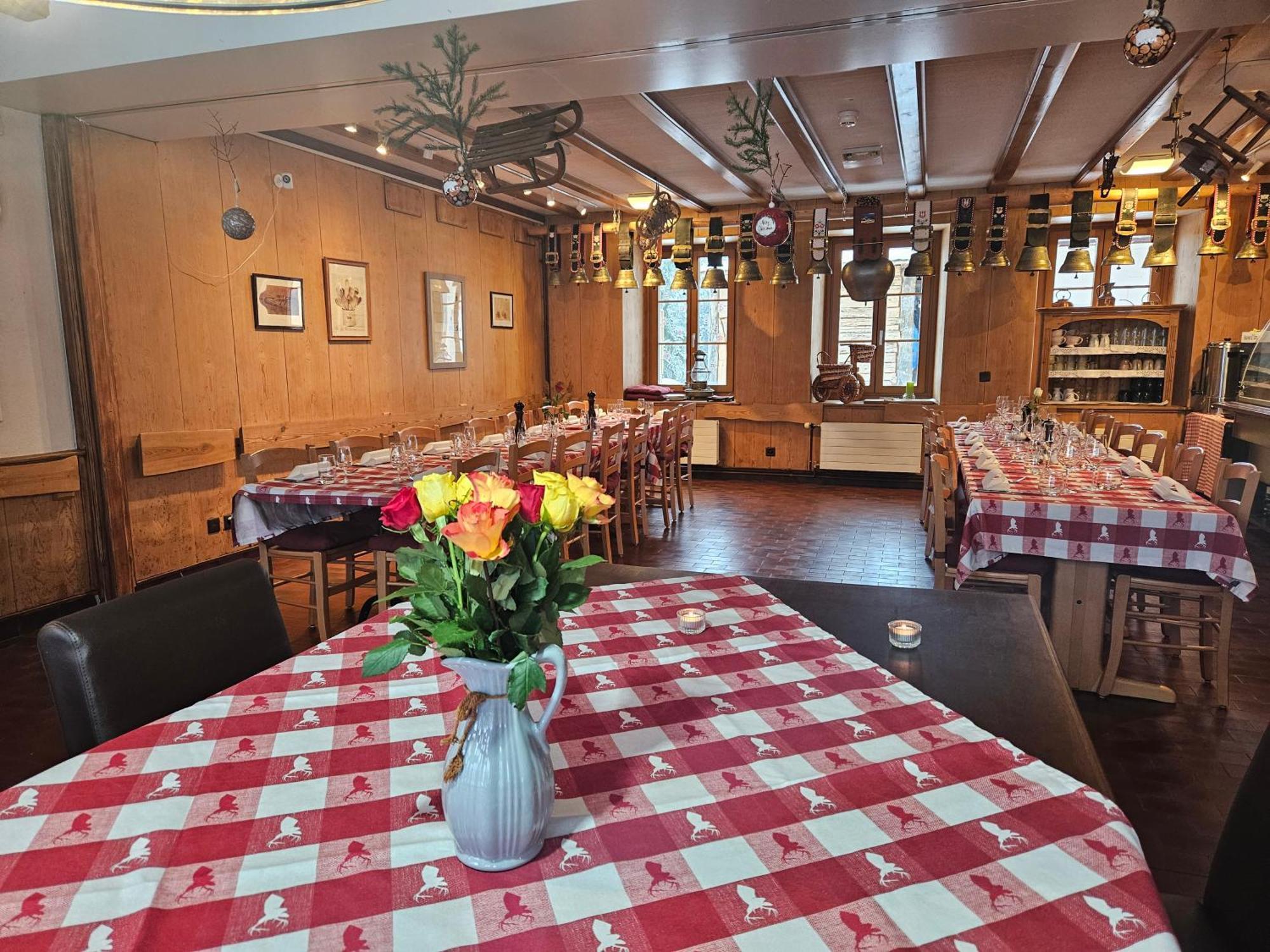 Hotel Restaurant Du Marchairuz Le Brassus Extérieur photo